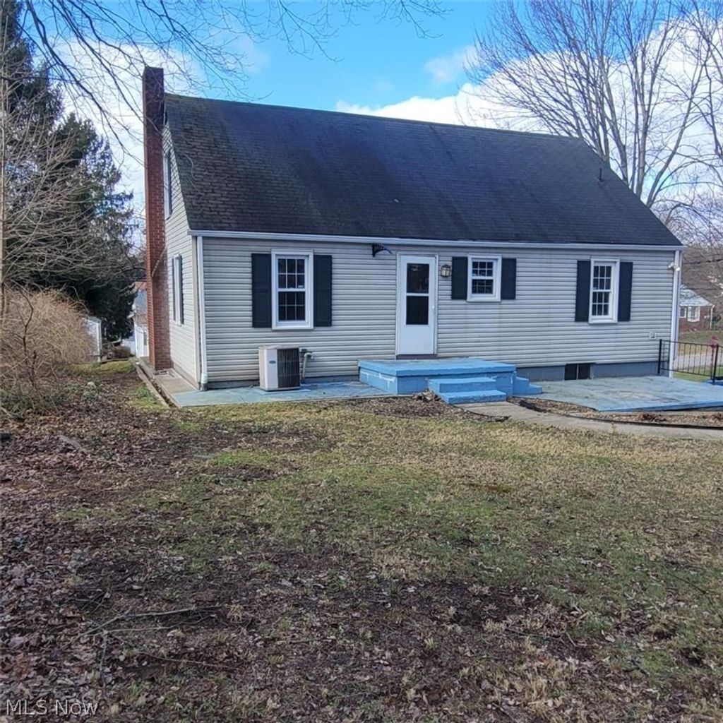 Photo of 3140 Curry Street, East Liverpool, OH 43920 (MLS # 5188379)