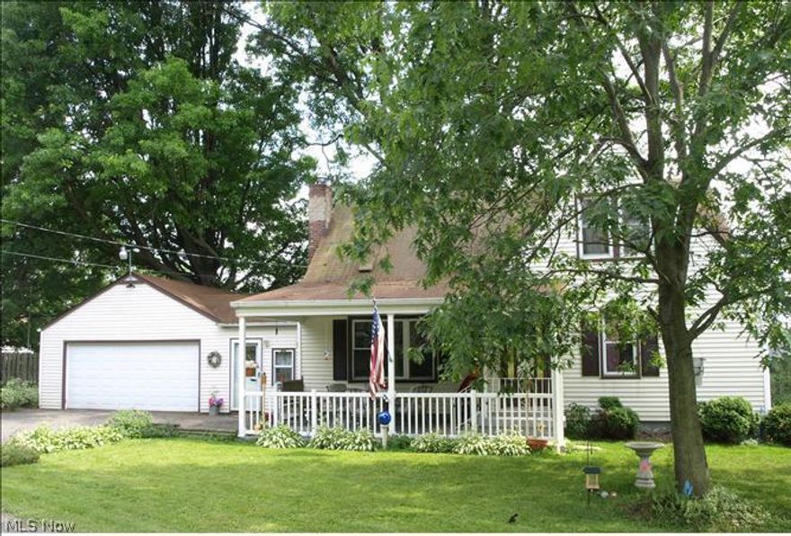 Bank REO - selling in as is condition.  Buyer is responsible for the septic test, repairs, upgrade or replacement.  It is the buyers responsibility to conduct due diligence of property condition and verify ALL information in regards to property including but not limited to amenities, utilities, condition, taxes, assessments, and or lot size.  No Heat on. Breezeway between house and garage and covered front porch.  Lot is triangle in shape.  See county auditor plat attached.