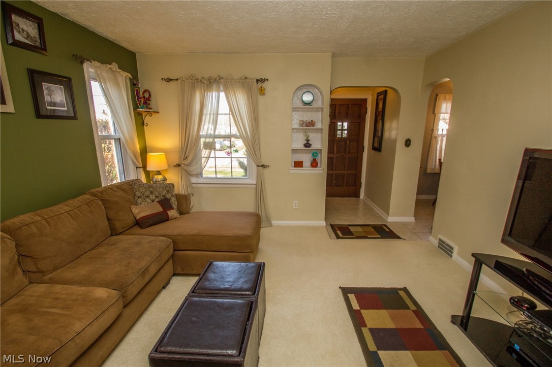 Kempers Clague Manor - Residential