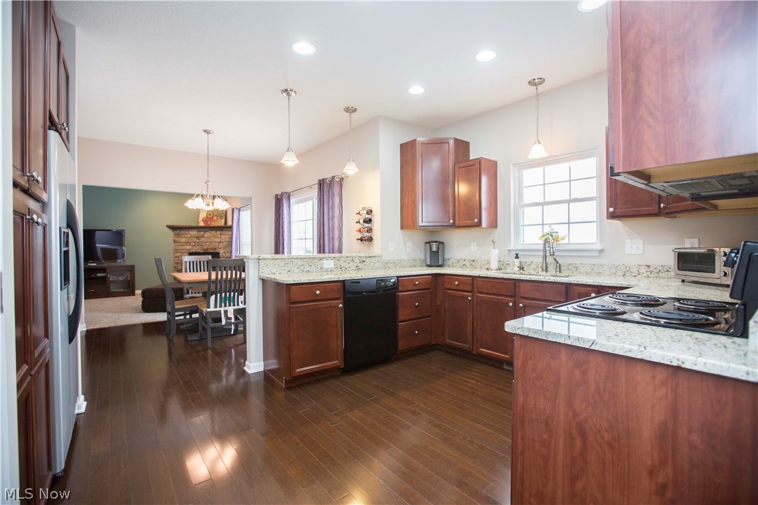 Pleasant Lakes - Residential