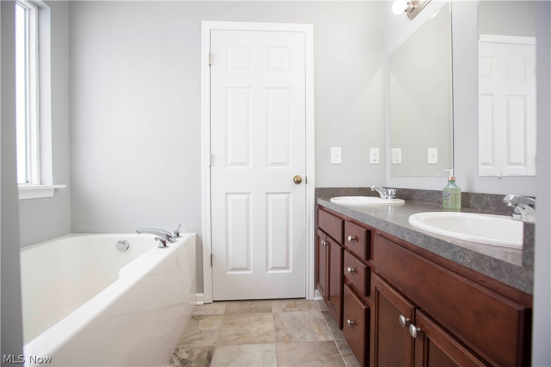 Pleasant Lakes - Residential