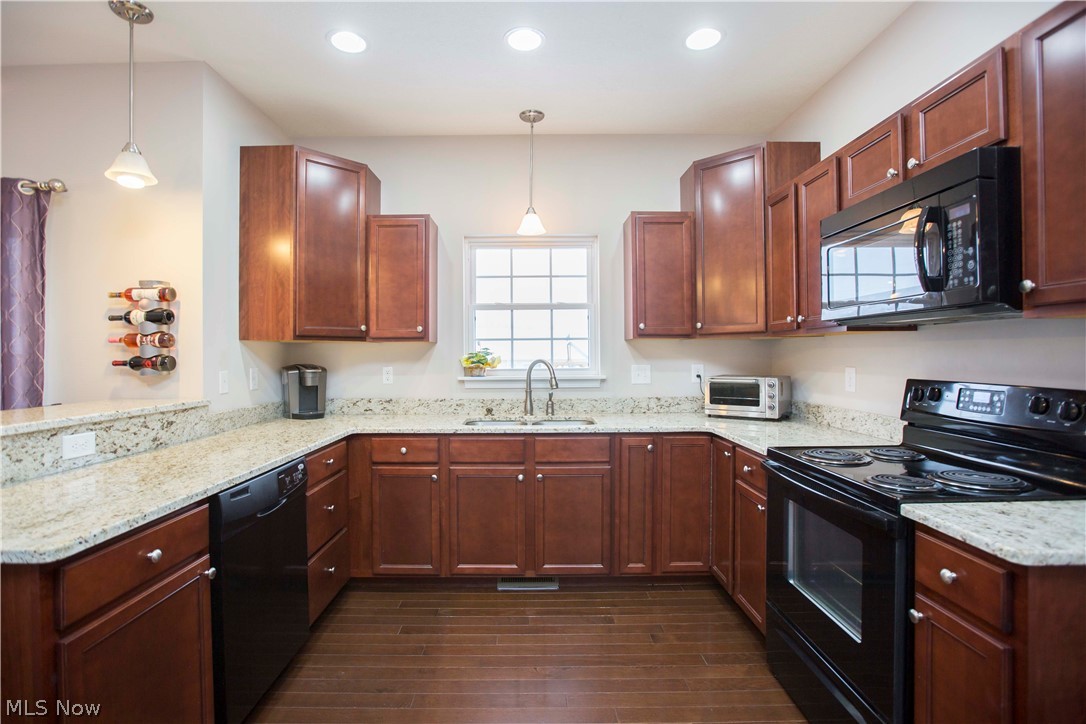 Pleasant Lakes - Residential