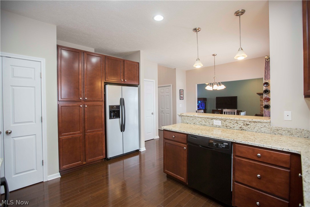 Pleasant Lakes - Residential