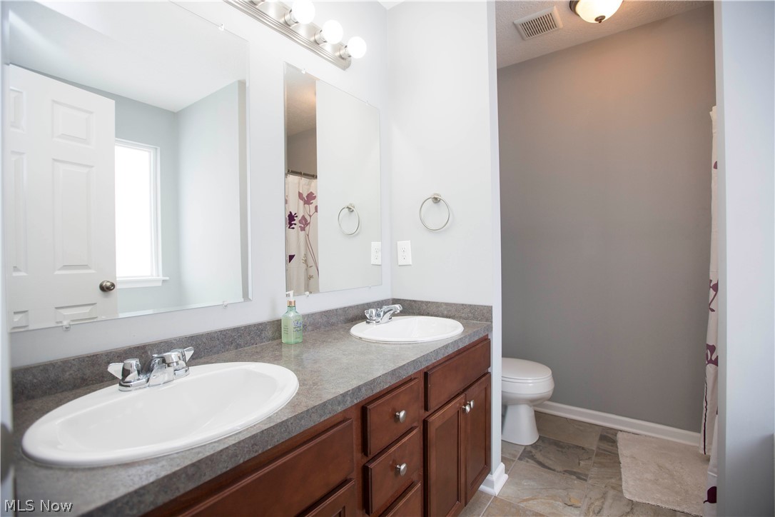 Pleasant Lakes - Residential