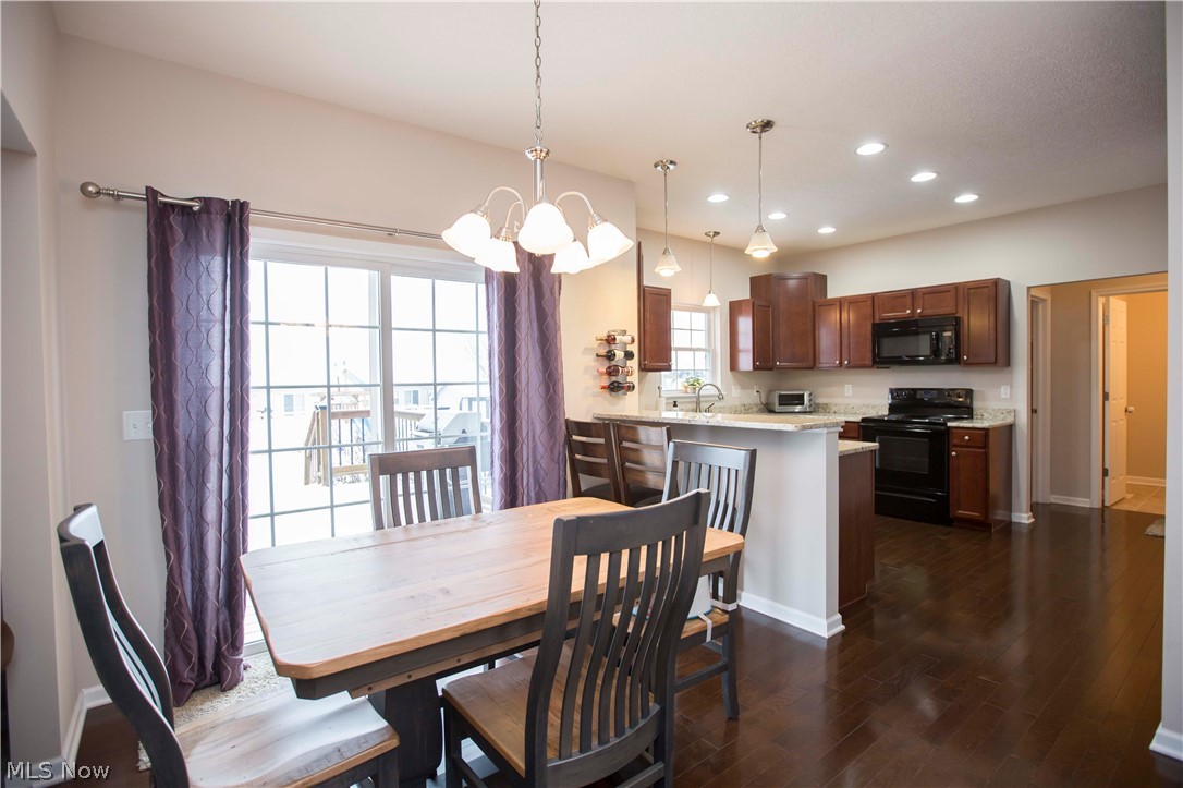 Pleasant Lakes - Residential