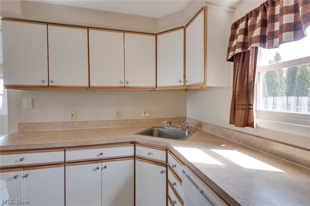 Willobee-On-The-Lake 02 - Residential