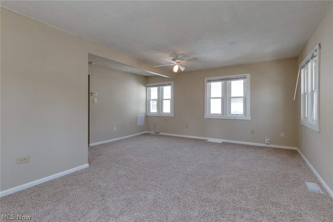 Willobee-On-The-Lake 02 - Residential