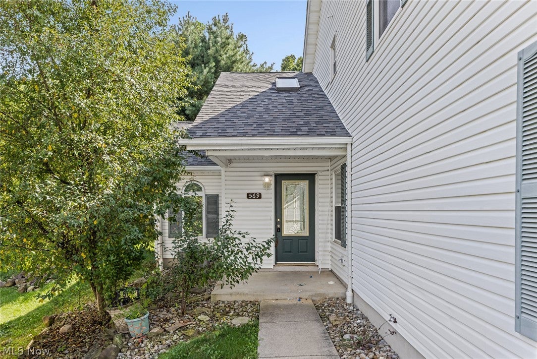 569 Hilltop Terrace