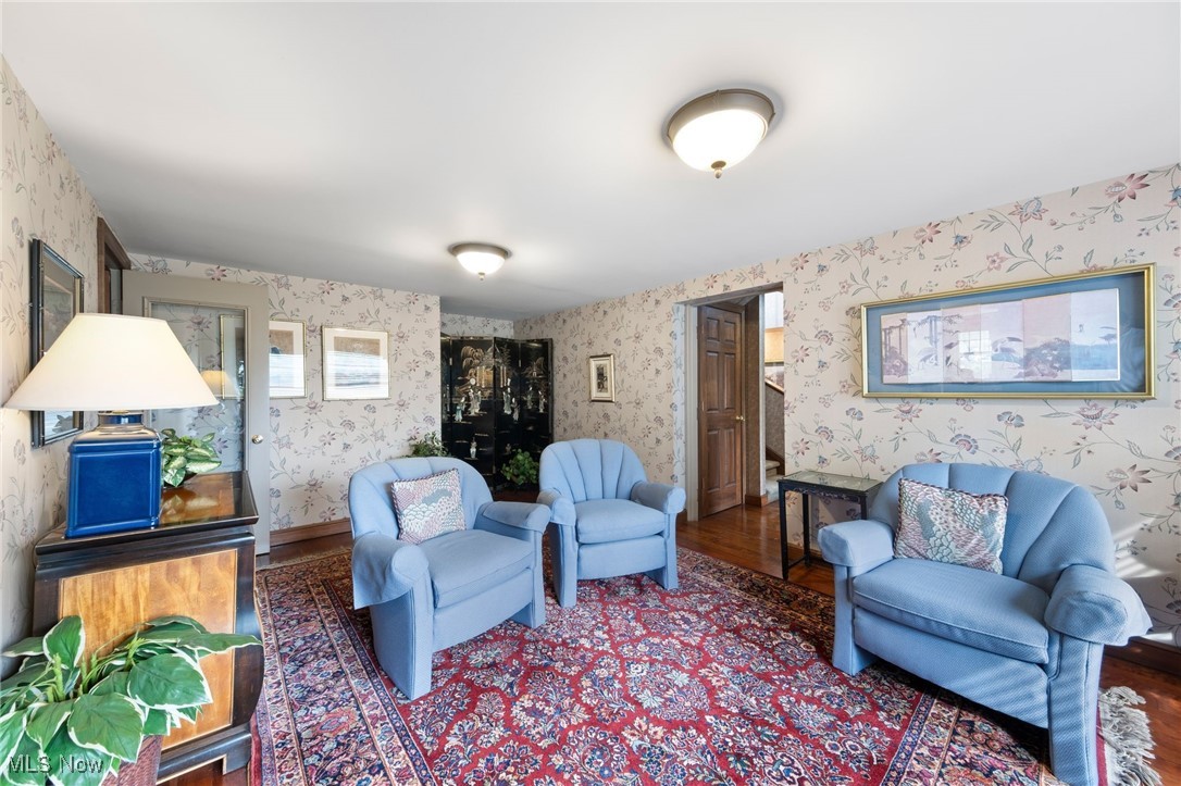 Lake/Sec 07 - Commercial Lease