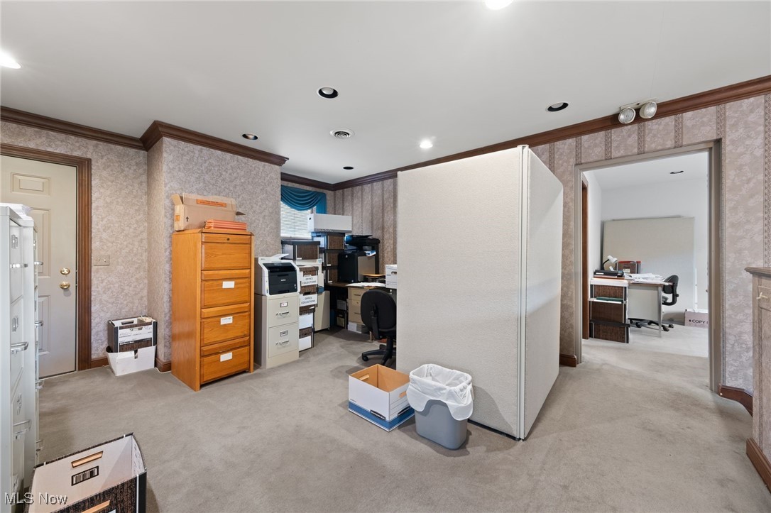 Lake/Sec 07 - Commercial Lease