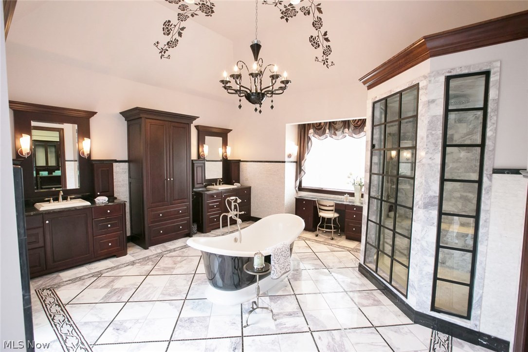 Medina - Residential