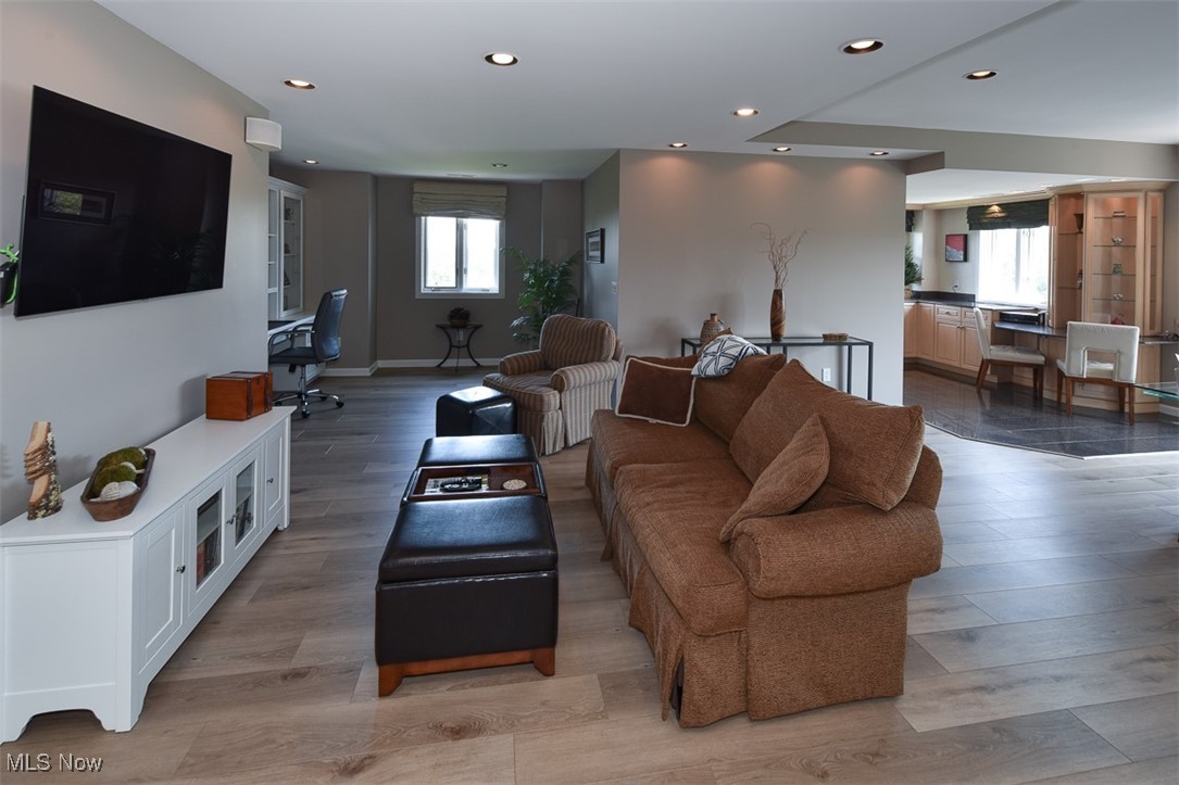 19000 Lake Road 5627