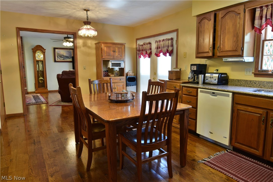 Champion Manor - Residential