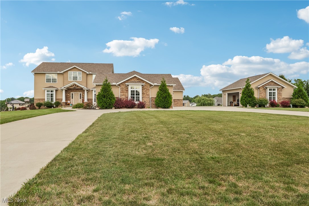 2711 Mccarren Drive