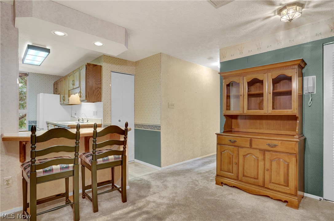 Silver Lake Towers Condo - Residential