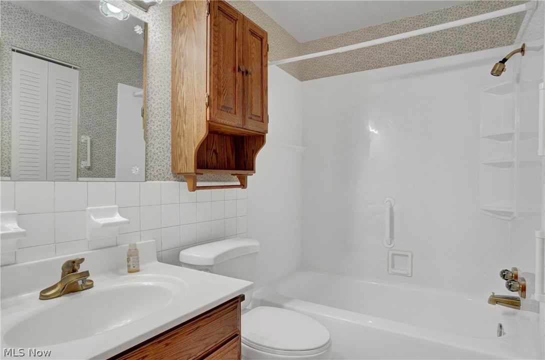 Silver Lake Towers Condo - Residential