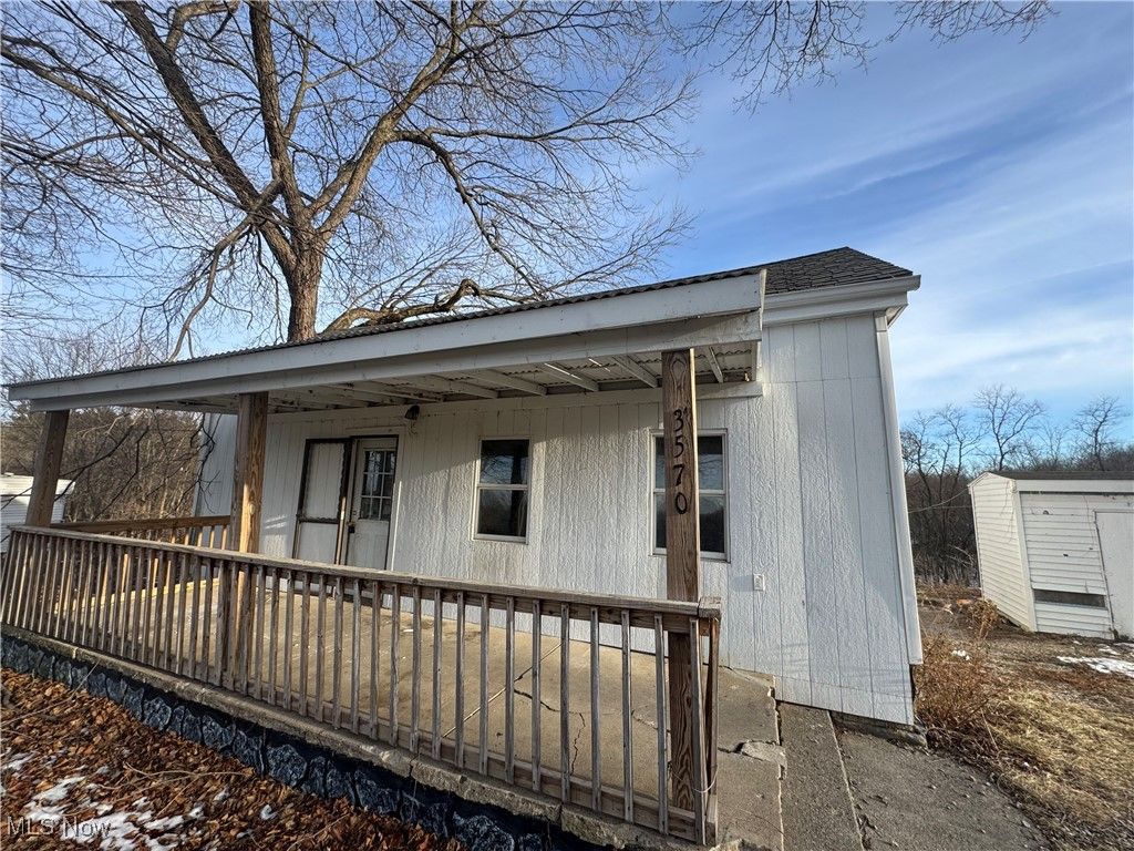 Photo of 3570 Ridge Road, Zanesville, OH 43701 (MLS # 5166226)