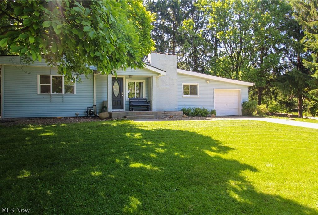 Photo of 6382 Kungle Road, Clinton, OH 44216 (MLS # 5212386)
