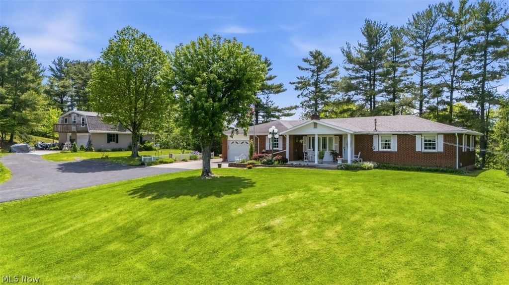 Photo of 800 Arends Ridge Road, Marietta, OH 45750 (MLS # 5207838)