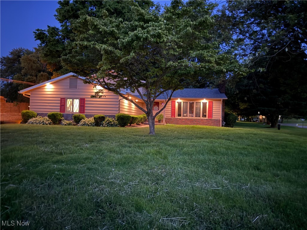 3303 Meadowwood Street, Massillon, Ohio image 3