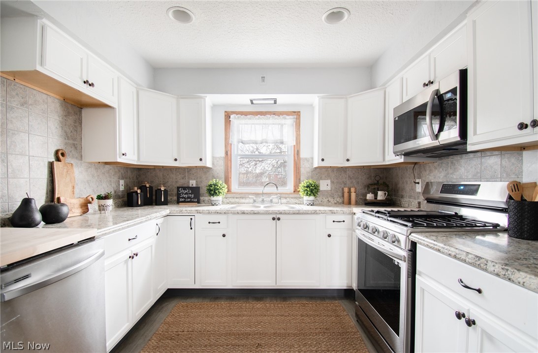 Girard Realty Co 01 - Residential