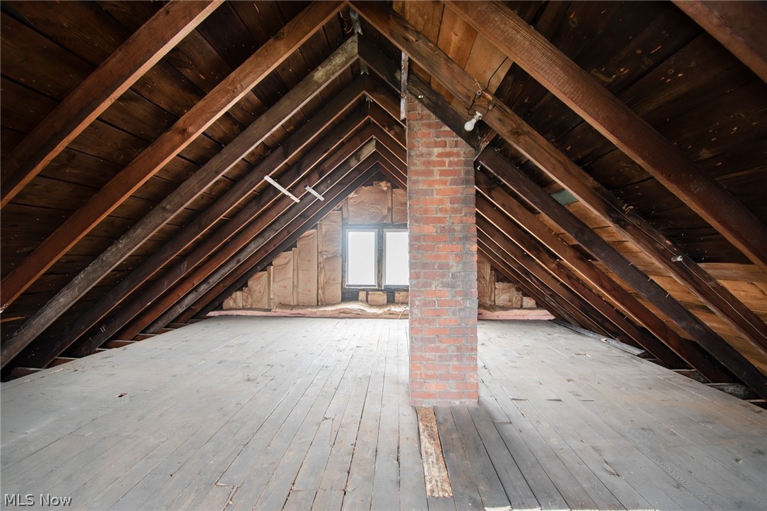 Girard Realty Co 01 - Residential