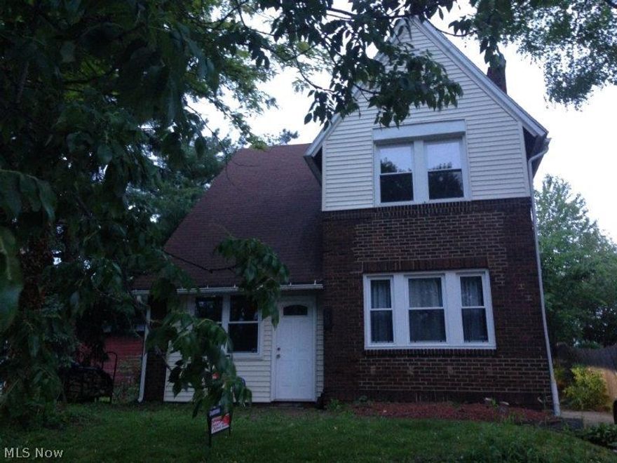 Move in Condition! Completely renovated. New kitchen and bathroom w/beautiful tiles. New carpet in bedroom, refinished hardwood floors. All interior newly painted. New furnace-2010, and waterheater-2010. New built private deck. Newer windows. New entry doors and newer double hung windows. Landscaped backyard.