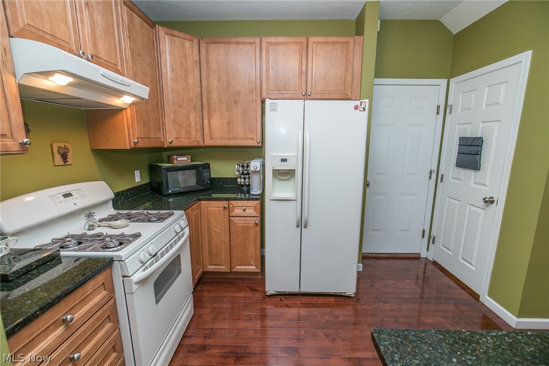 Hidden Lakes - Residential