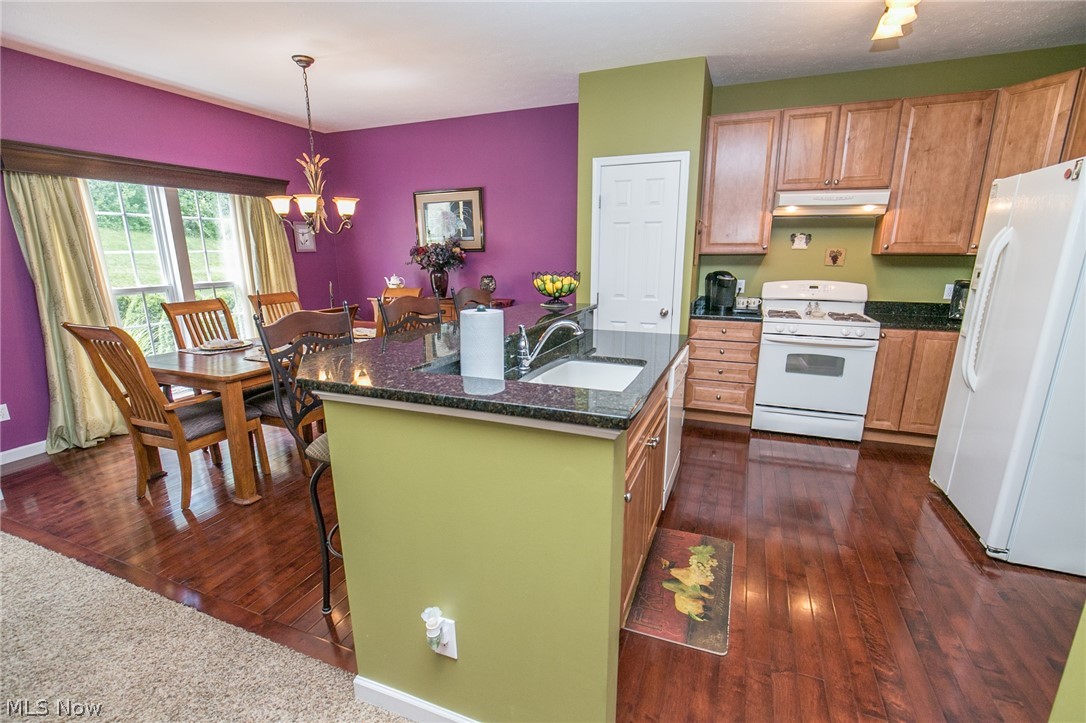 Hidden Lakes - Residential