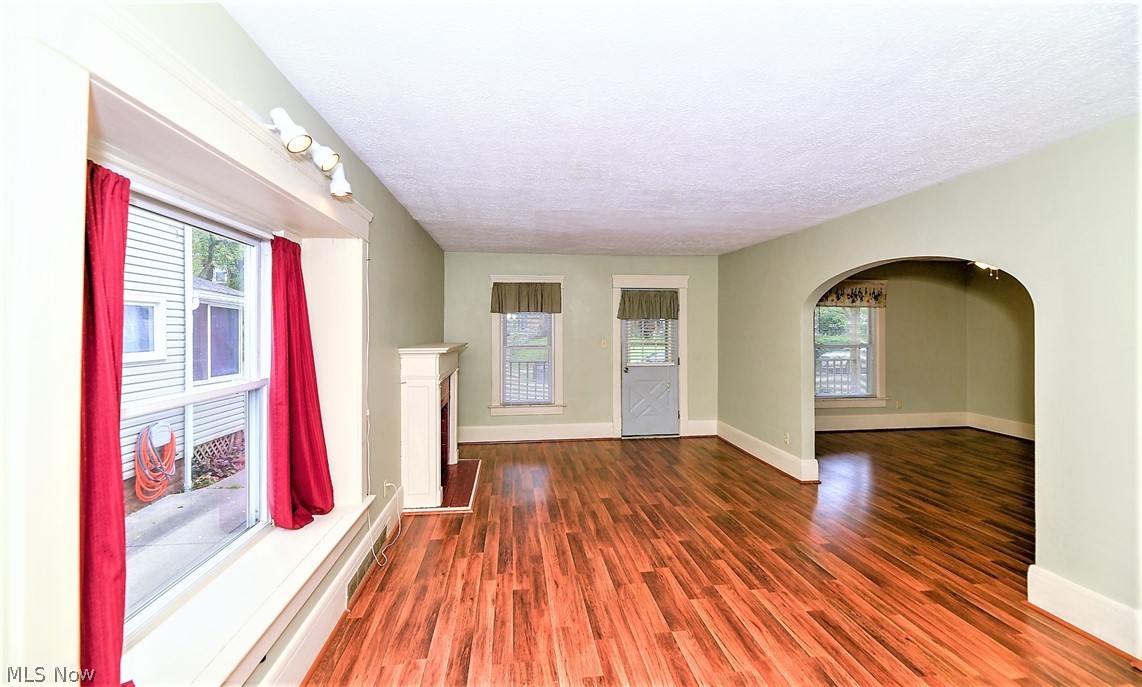 Belle Terrace - Residential