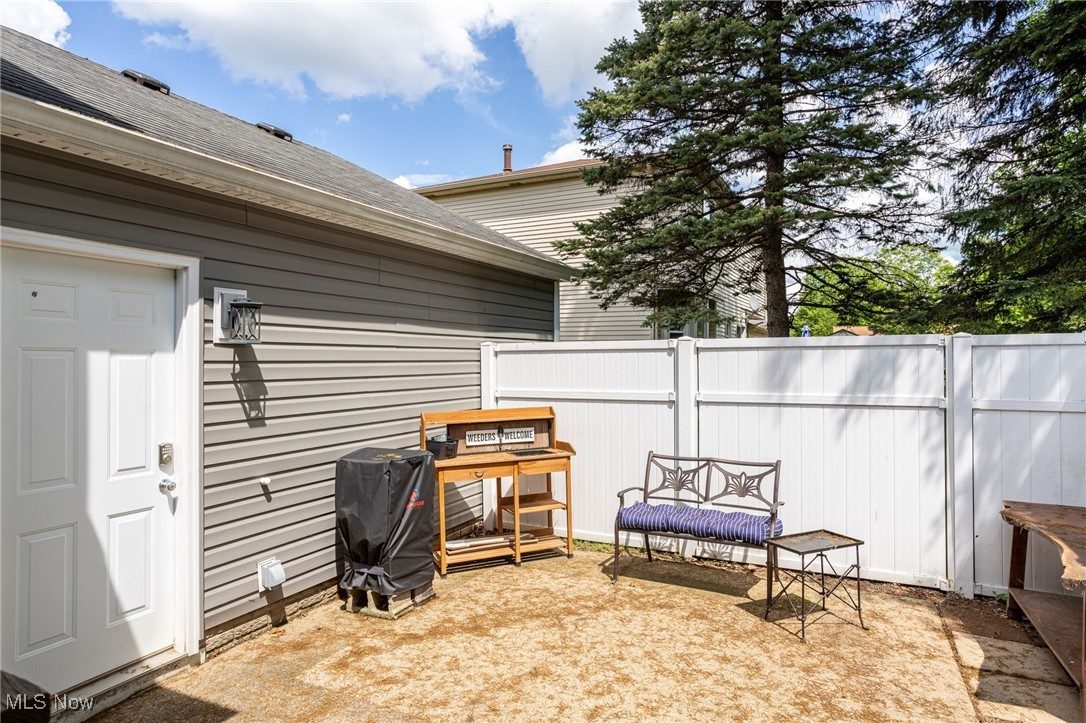14185 Hastings Court, Strongsville, Ohio image 6