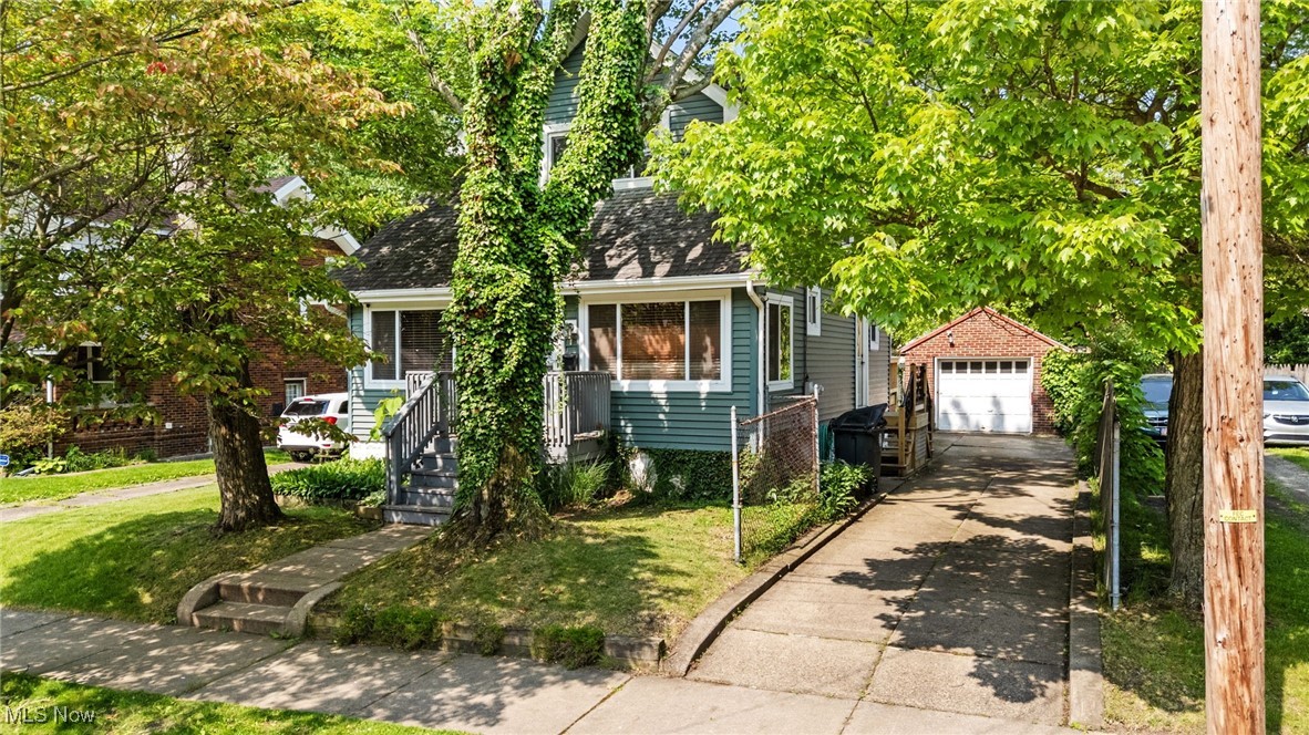 674 Columbus Avenue, Akron, Ohio image 2