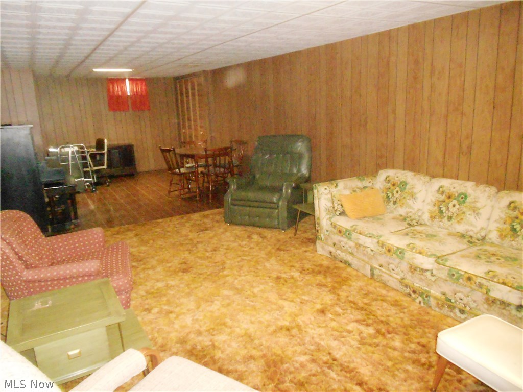 Lynn Acres - Residential