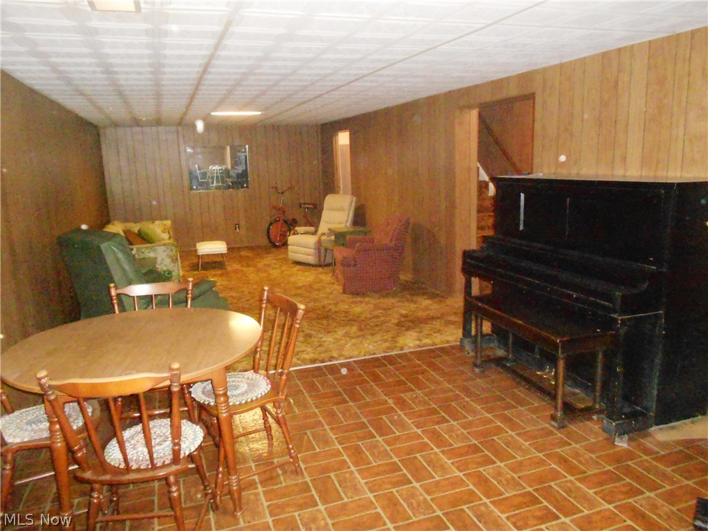 Lynn Acres - Residential