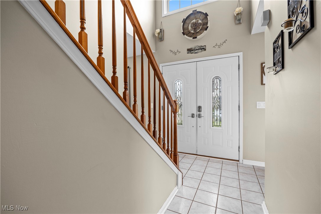 7073 Oak Tree Drive, Lorain, Ohio image 5