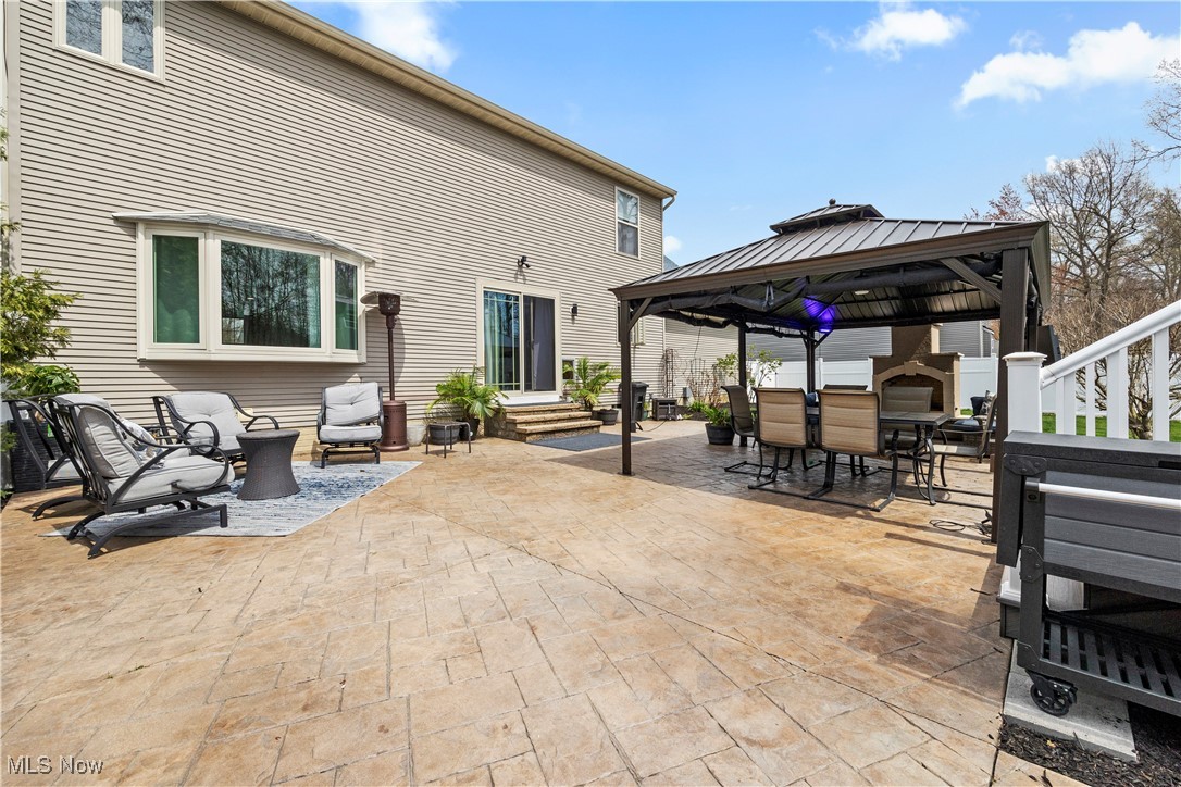 7073 Oak Tree Drive, Lorain, Ohio image 42