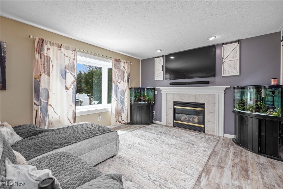 7073 Oak Tree Drive, Lorain, Ohio image 9