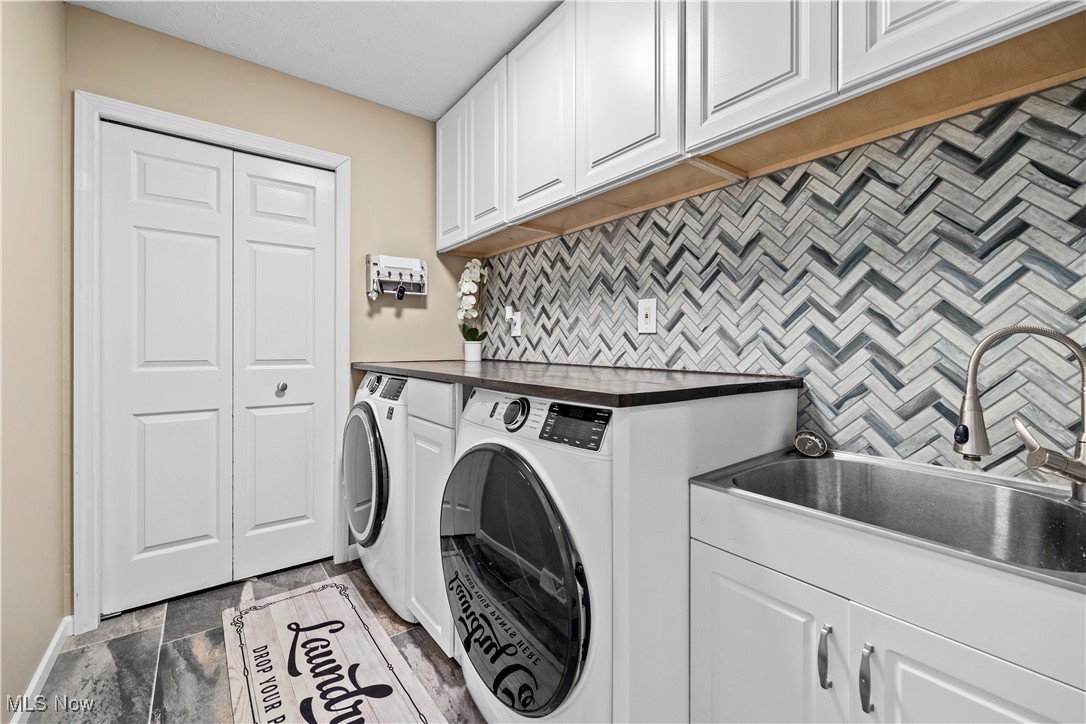7073 Oak Tree Drive, Lorain, Ohio image 19