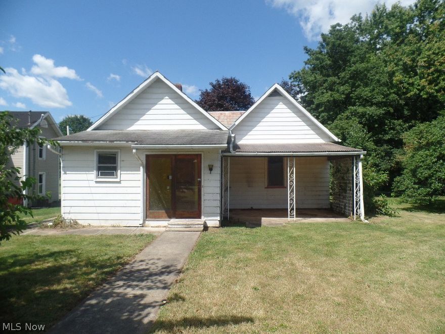 Looking for a home in the Tri- Valley schools with 3 bed and 1 bathroom. Kitchen dining combo and roomy living room. Partially finished basement and Patio with a roof in the rear for family gathering. With a few touches of your own can make this your home.