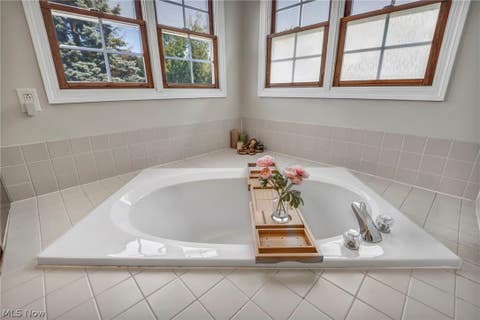 Tiny photo for 421 Summit Street, Wadsworth, OH 44281 (MLS # 5233339)