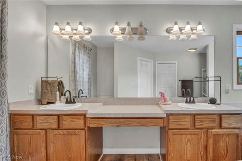 Tiny photo for 421 Summit Street, Wadsworth, OH 44281 (MLS # 5233339)