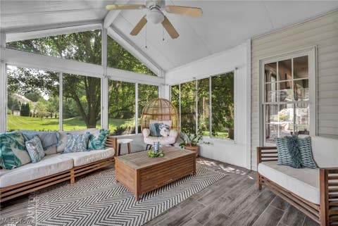 Tiny photo for 421 Summit Street, Wadsworth, OH 44281 (MLS # 5233339)