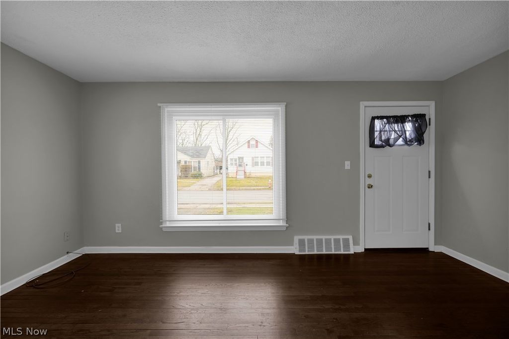 Photo of 4561 W 148th Street, Cleveland, OH 44135 (MLS # 5193018)