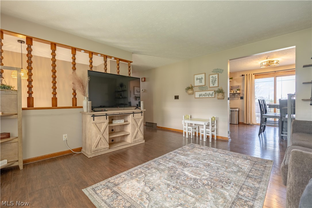 Cloverleaf Acres - Residential