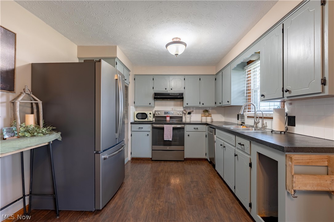 Cloverleaf Acres - Residential