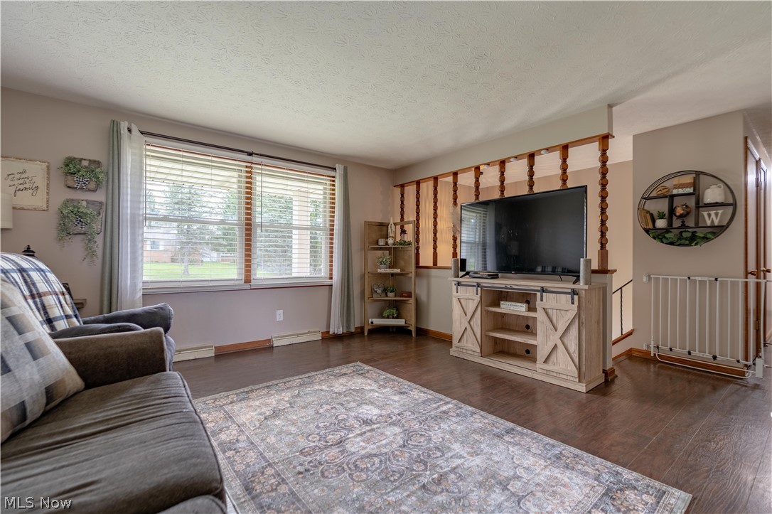 Cloverleaf Acres - Residential