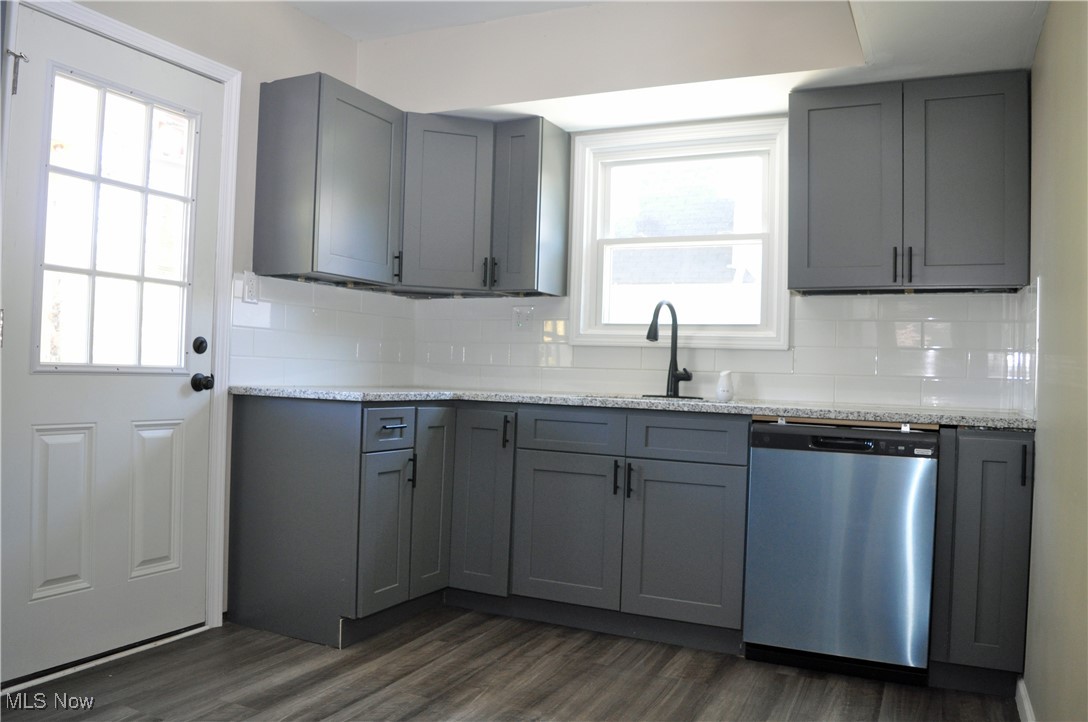 W S Streator Trustees - Residential