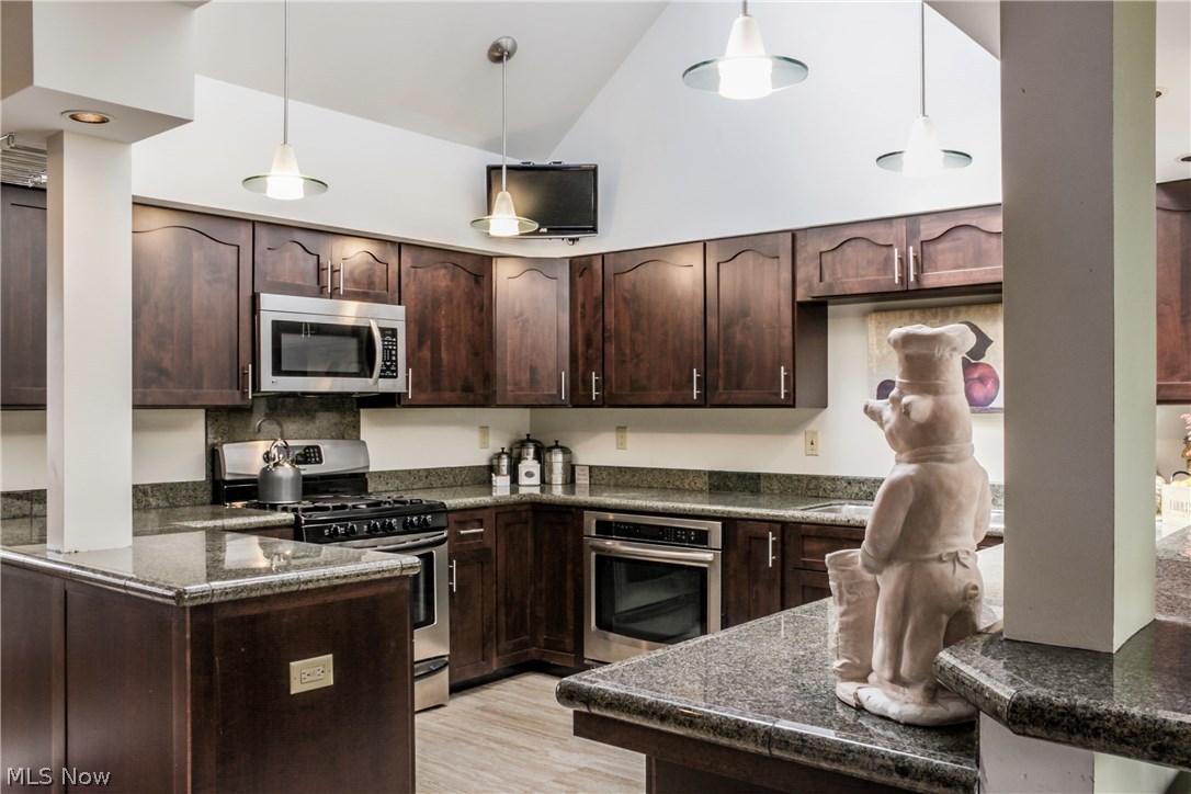 Lake Forest - Residential