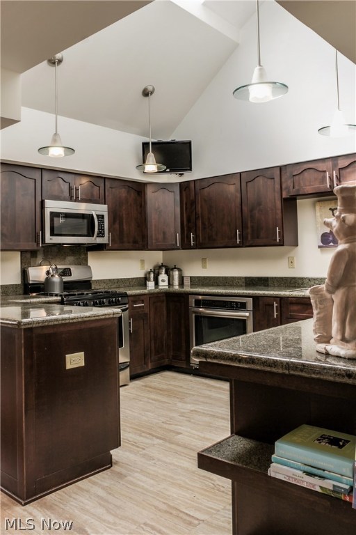 Lake Forest - Residential