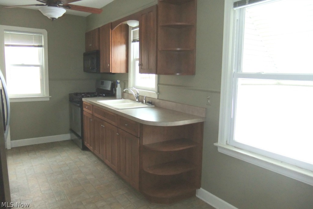 Parkland Sub/A J Halls - Residential Lease